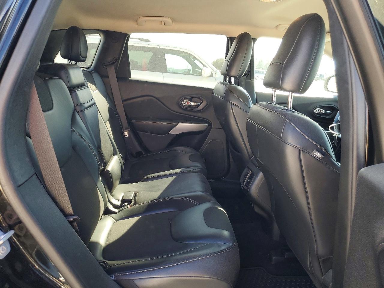 2018 JEEP CHEROKEE LATITUDE PLUS photo 11