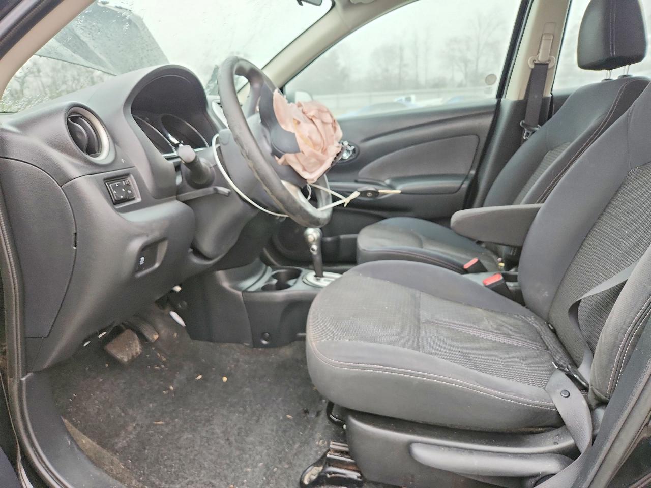 2014 NISSAN VERSA S photo 7