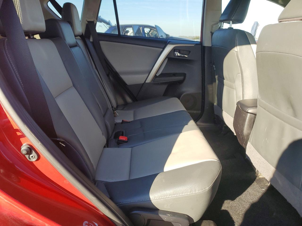 2015 TOYOTA RAV4 LIMITED photo 19