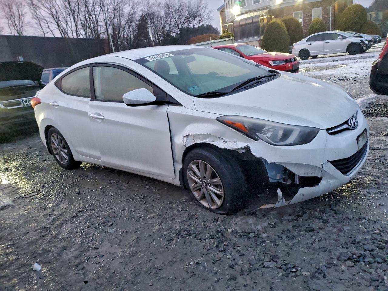 2015 HYUNDAI ELANTRA SE photo 4