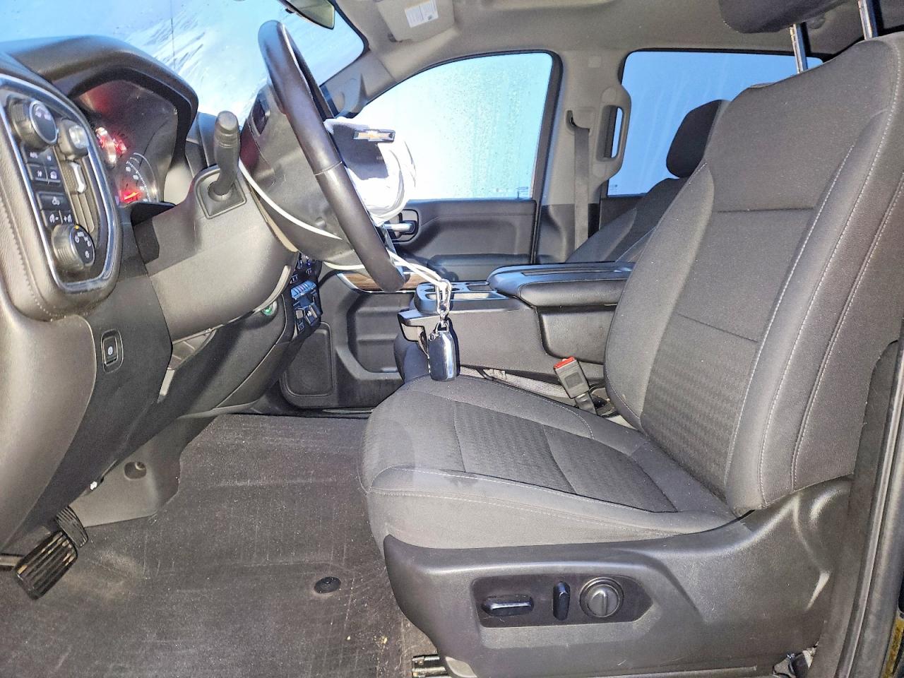 2020 CHEVROLET SILVERADO K1500 LT photo 7