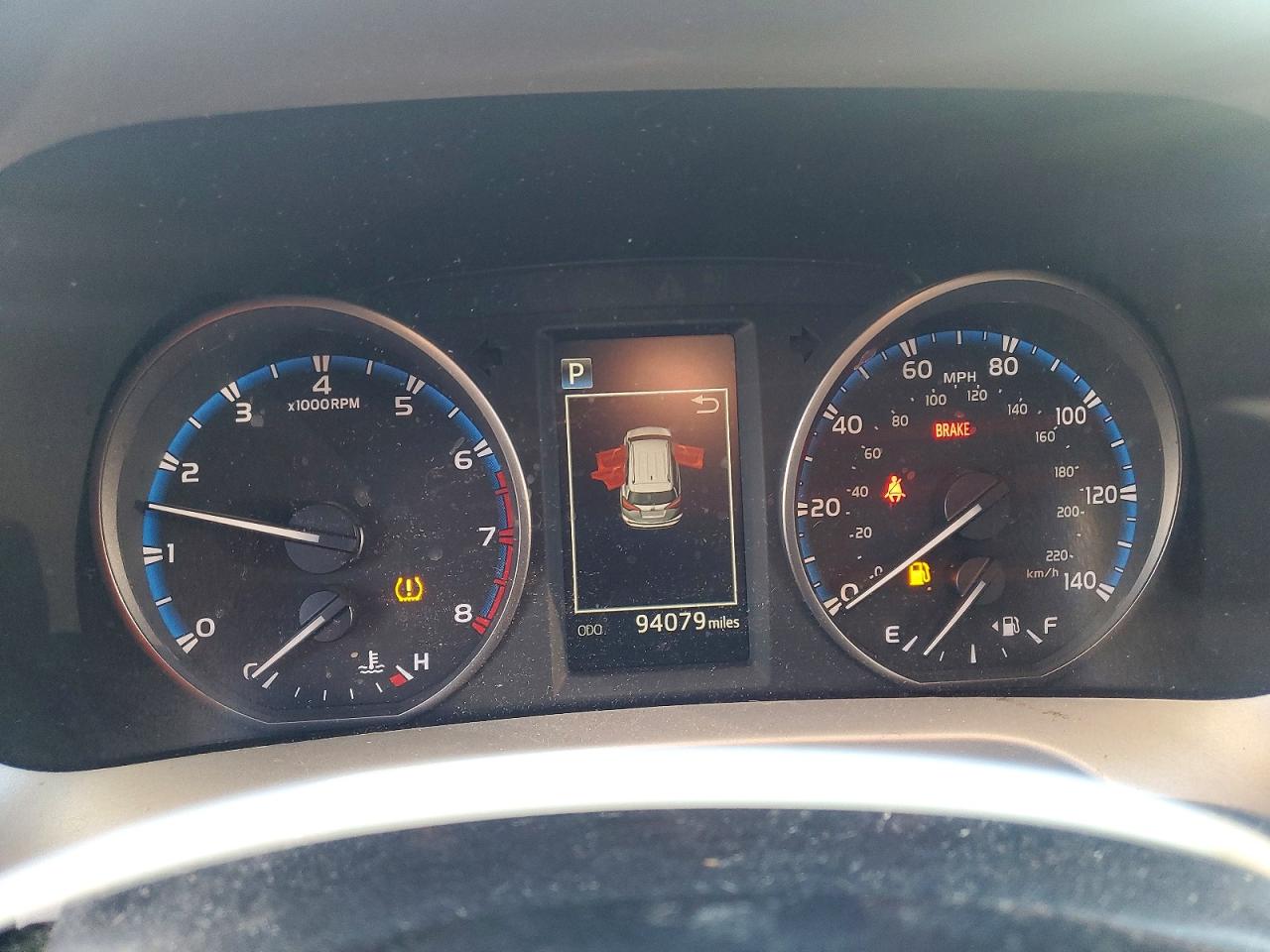2017 TOYOTA RAV4 XLE photo 9