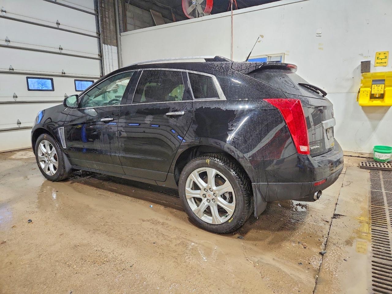 2013 CADILLAC SRX PERFORMANCE COLLECTION photo 2