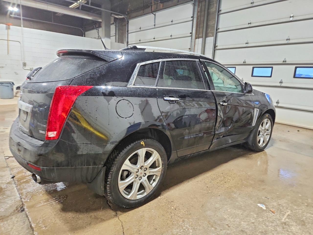 2013 CADILLAC SRX PERFORMANCE COLLECTION photo 3