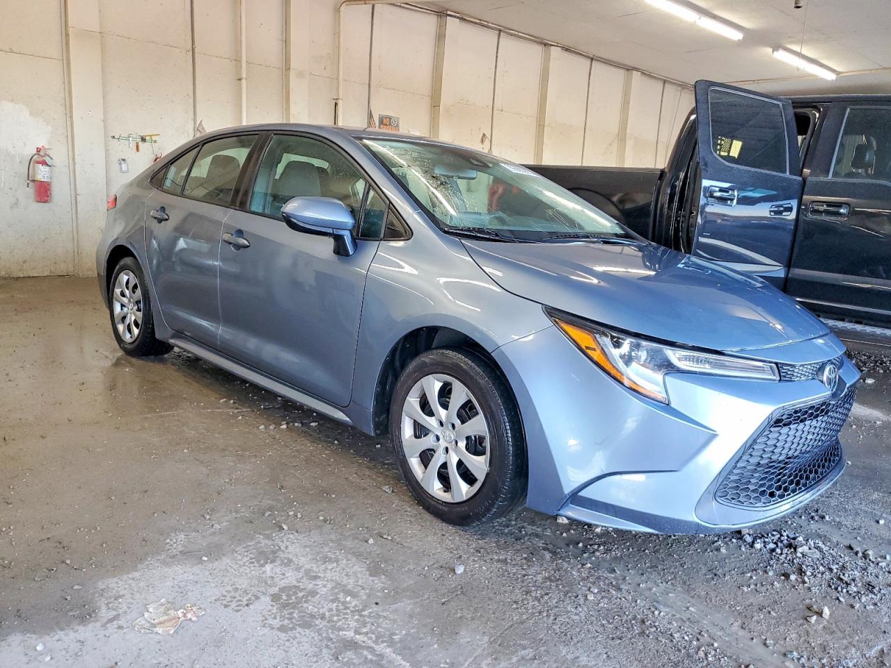 2020 TOYOTA COROLLA LE photo 4