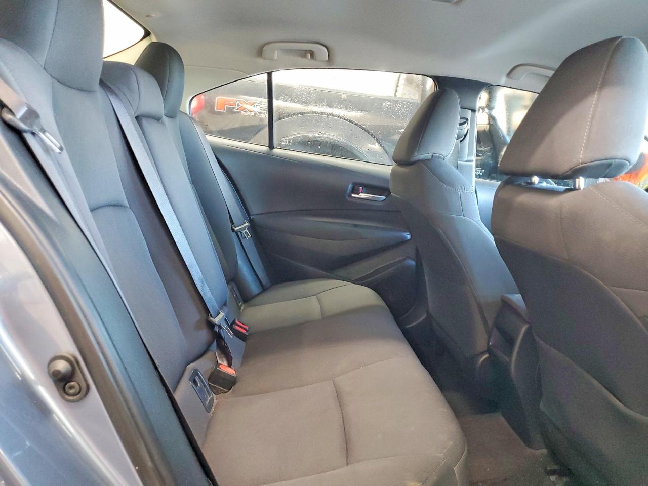 2020 TOYOTA COROLLA LE photo 10