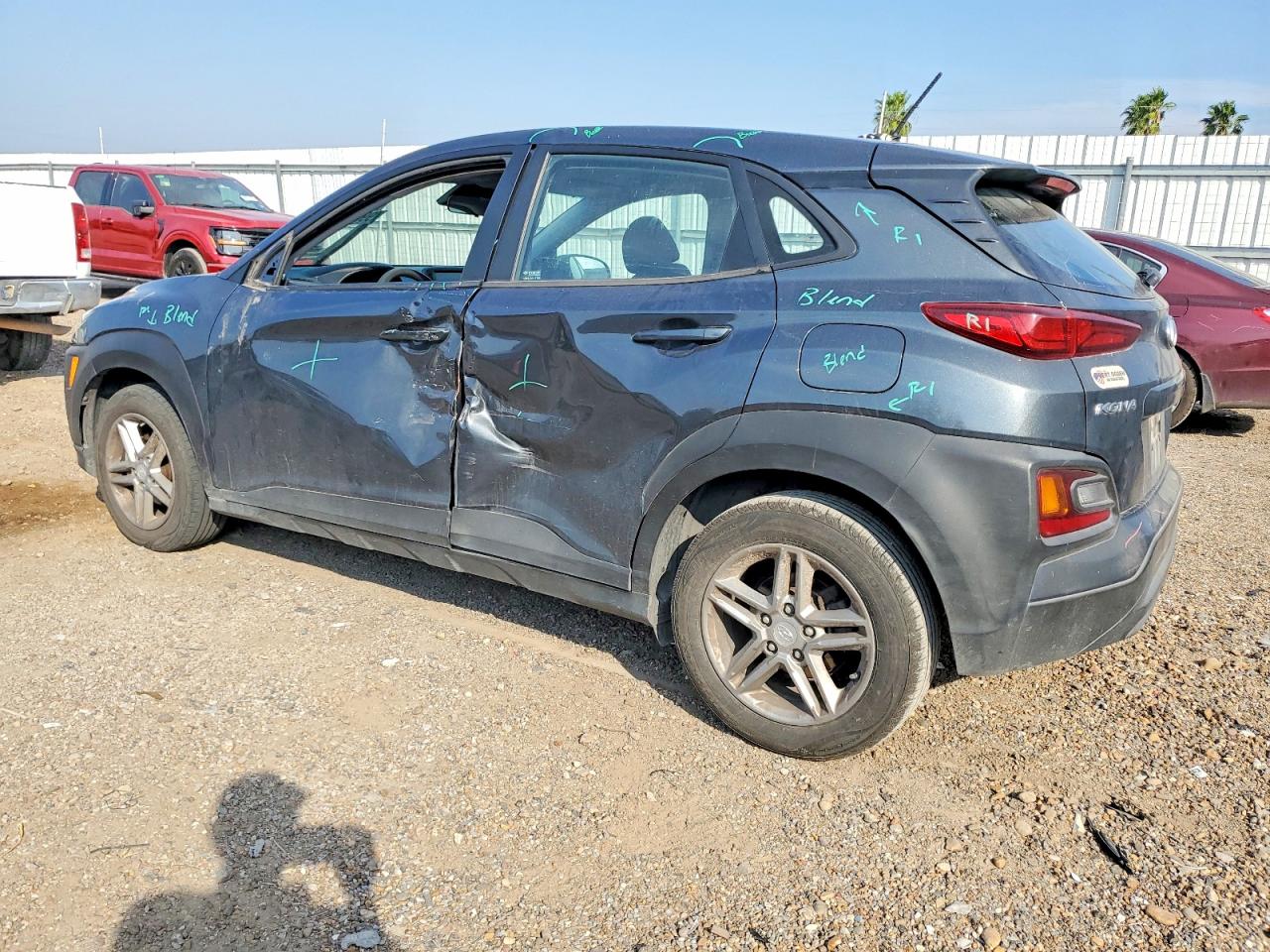 2020 HYUNDAI KONA SE photo 2