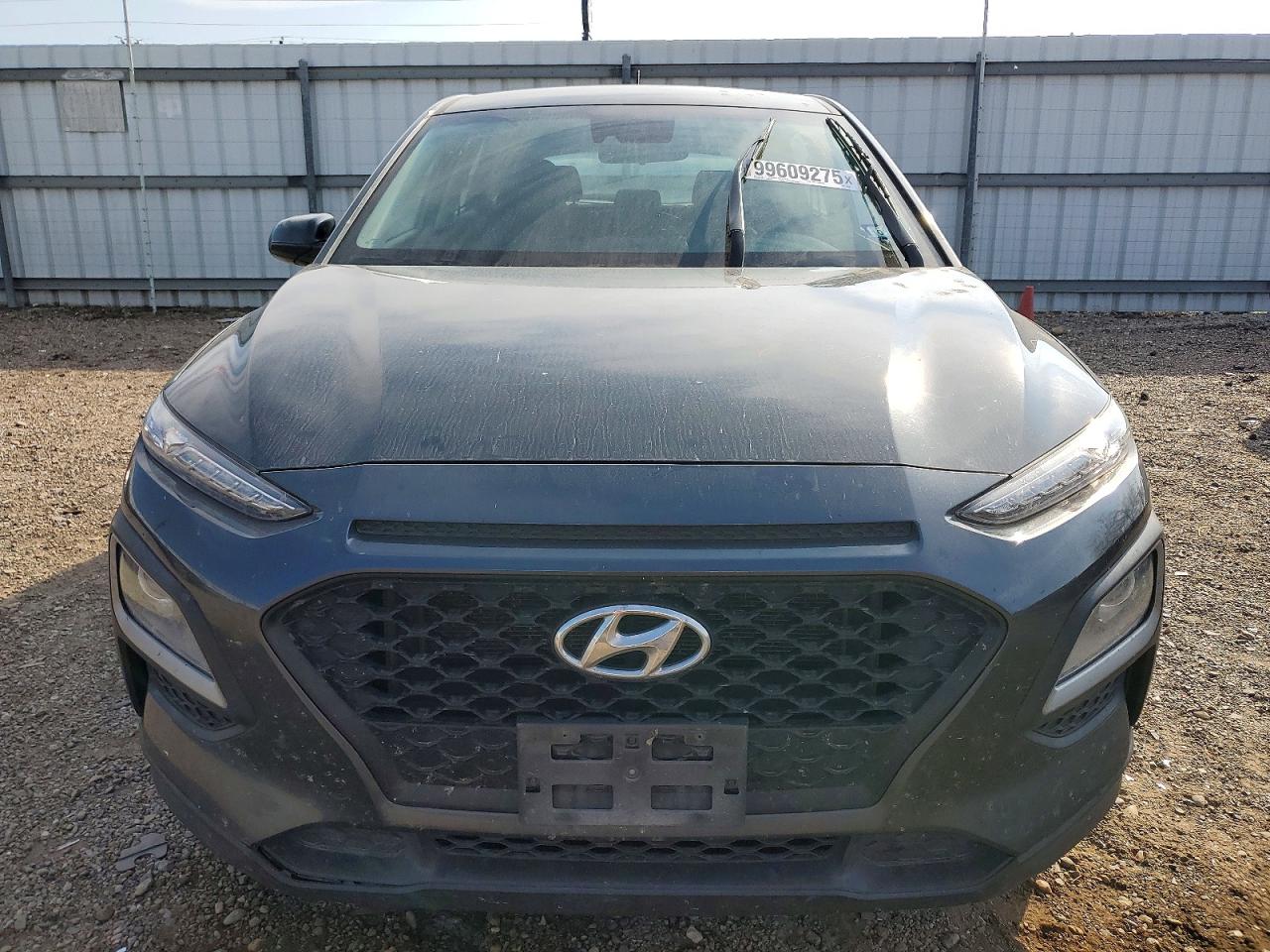 2020 HYUNDAI KONA SE photo 5