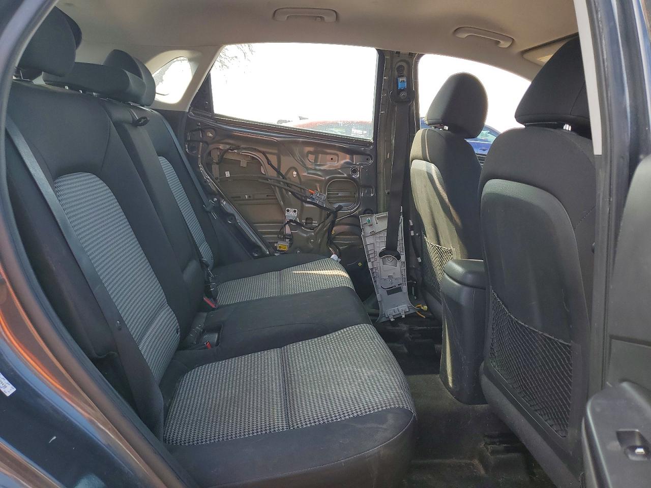 2020 HYUNDAI KONA SE photo 10