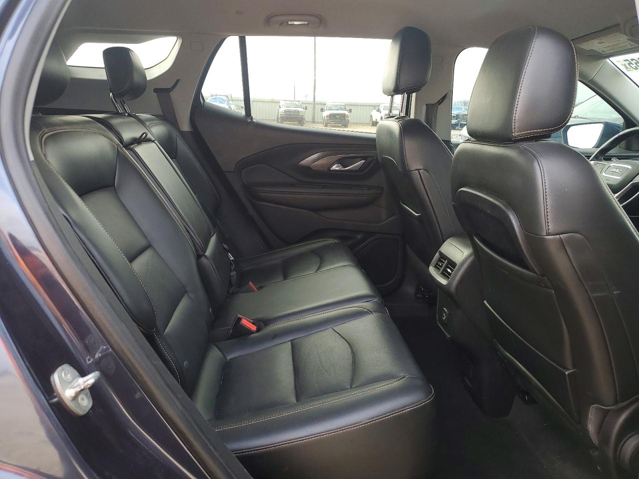 2018 GMC TERRAIN SLT photo 11
