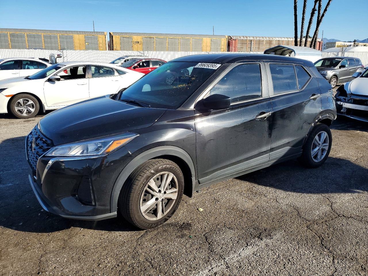 2023 NISSAN KICKS