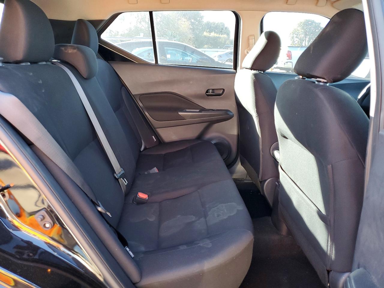 2023 NISSAN KICKS S photo 31