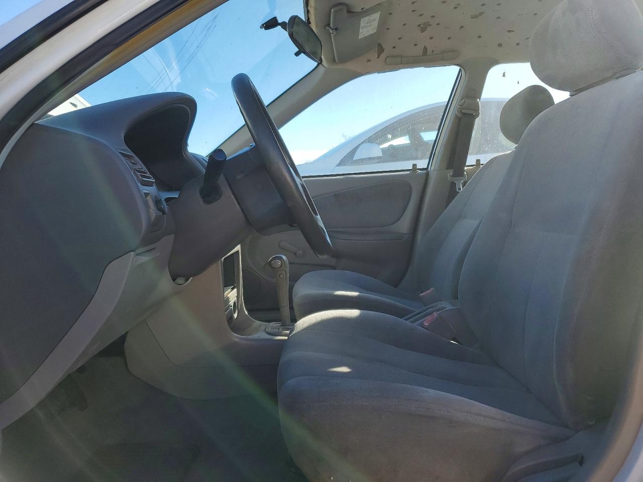 2001 TOYOTA COROLLA CE photo 7