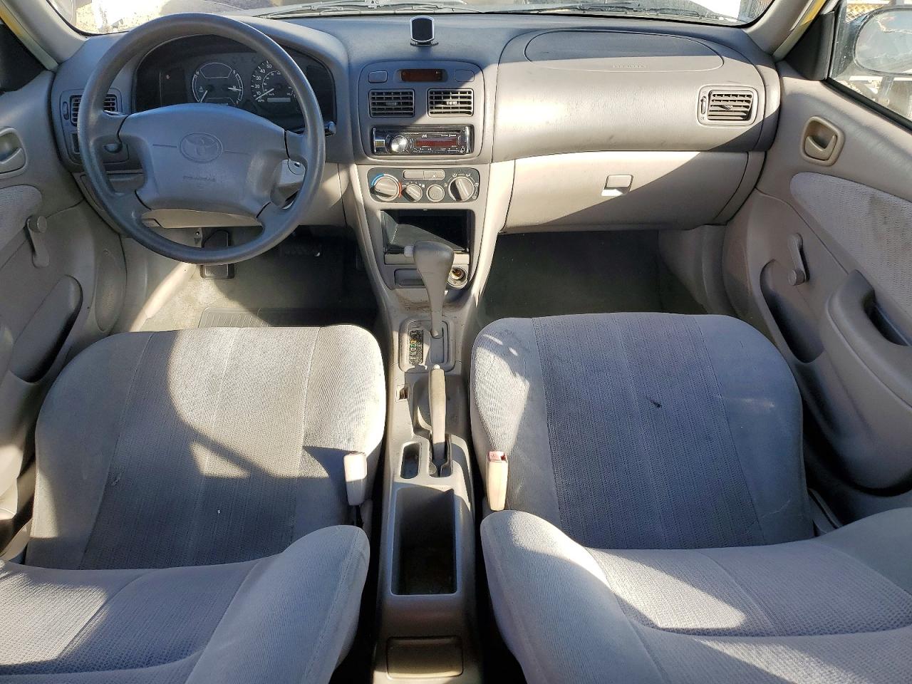 2001 TOYOTA COROLLA CE photo 8