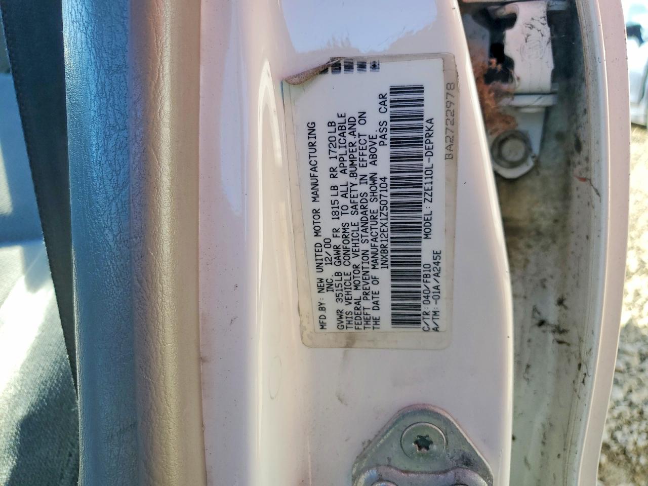 2001 TOYOTA COROLLA CE photo 12