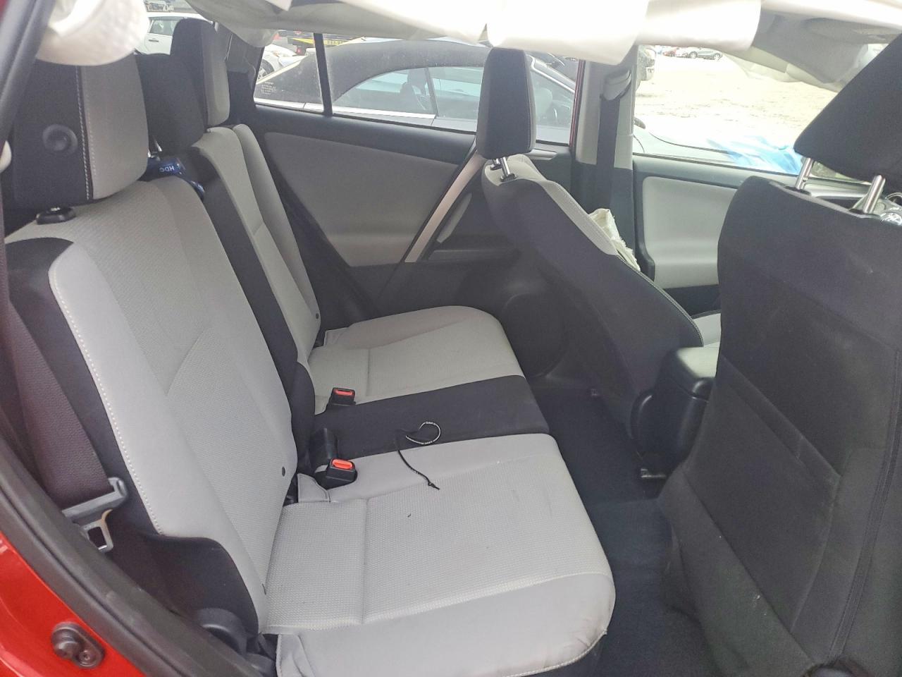 2017 TOYOTA RAV4 XLE photo 11