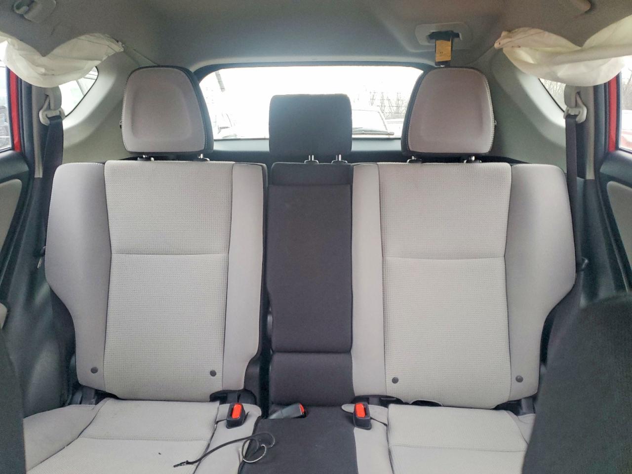 2017 TOYOTA RAV4 XLE photo 10