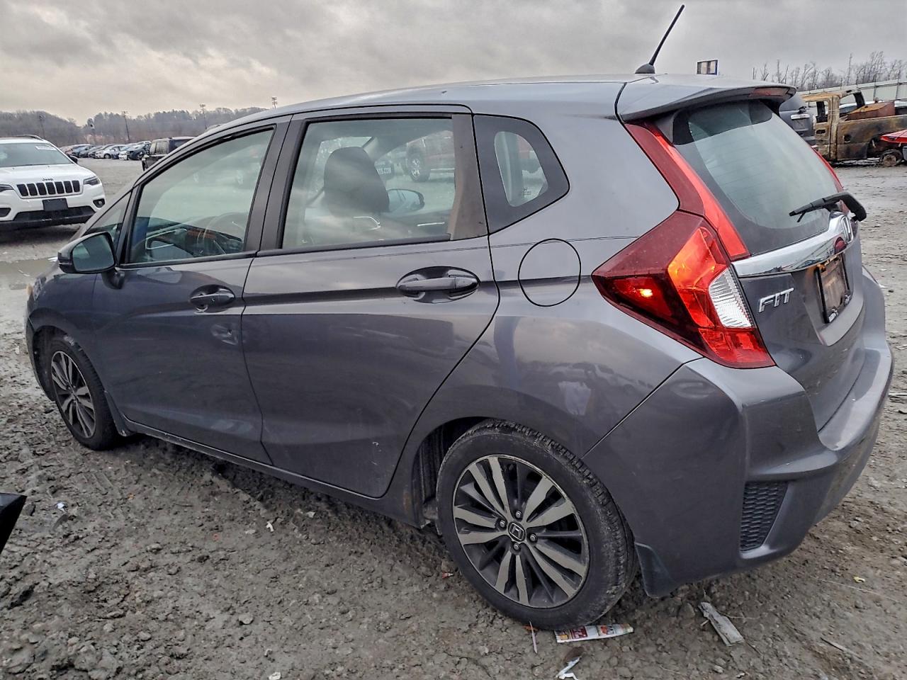 2015 HONDA FIT EX photo 2