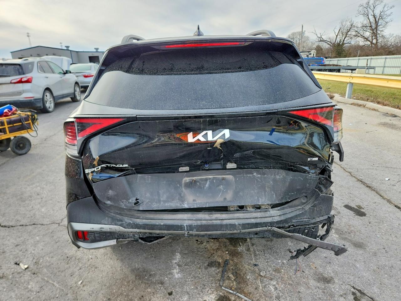 2023 KIA SPORTAGE X LINE photo 6