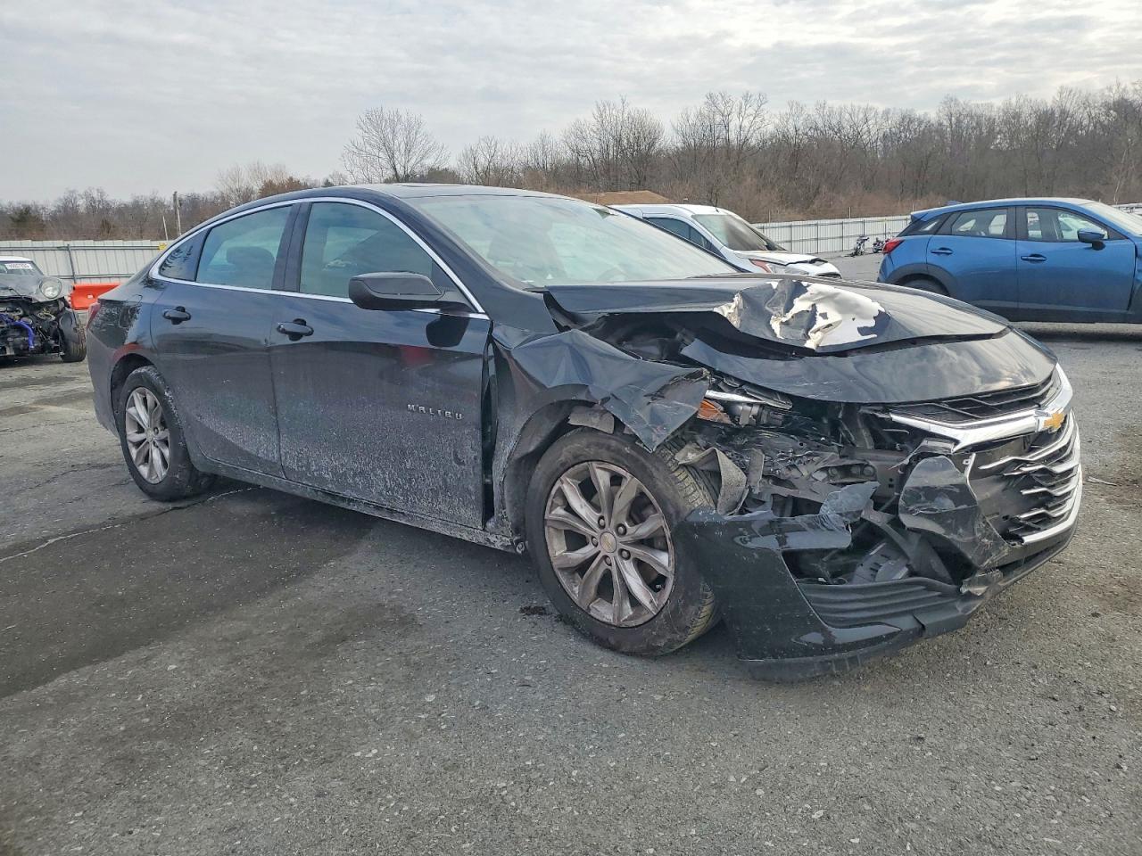 2021 CHEVROLET MALIBU LT photo 4