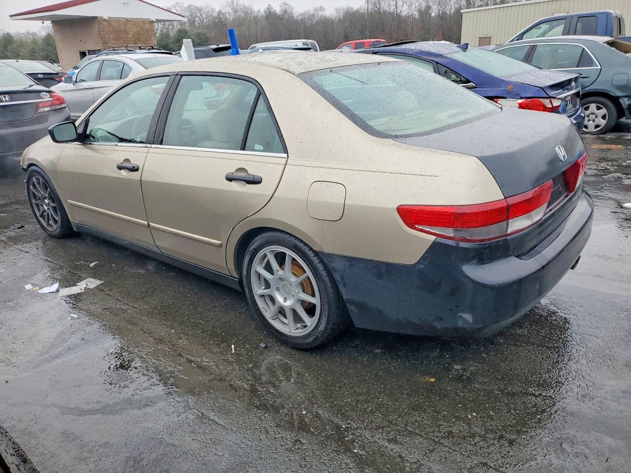 2003 HONDA ACCORD DX photo 2
