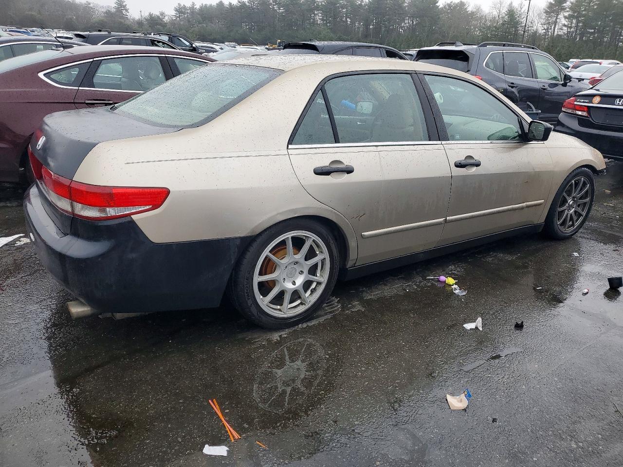 2003 HONDA ACCORD DX photo 3