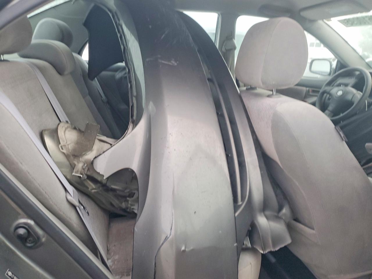 2006 TOYOTA COROLLA CE photo 10