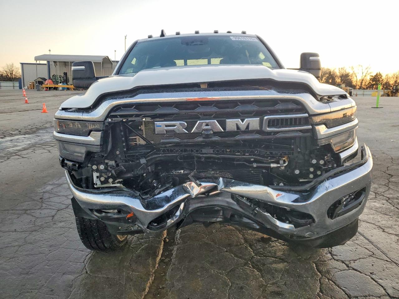 2025 RAM 2500 TRADESMAN photo 5