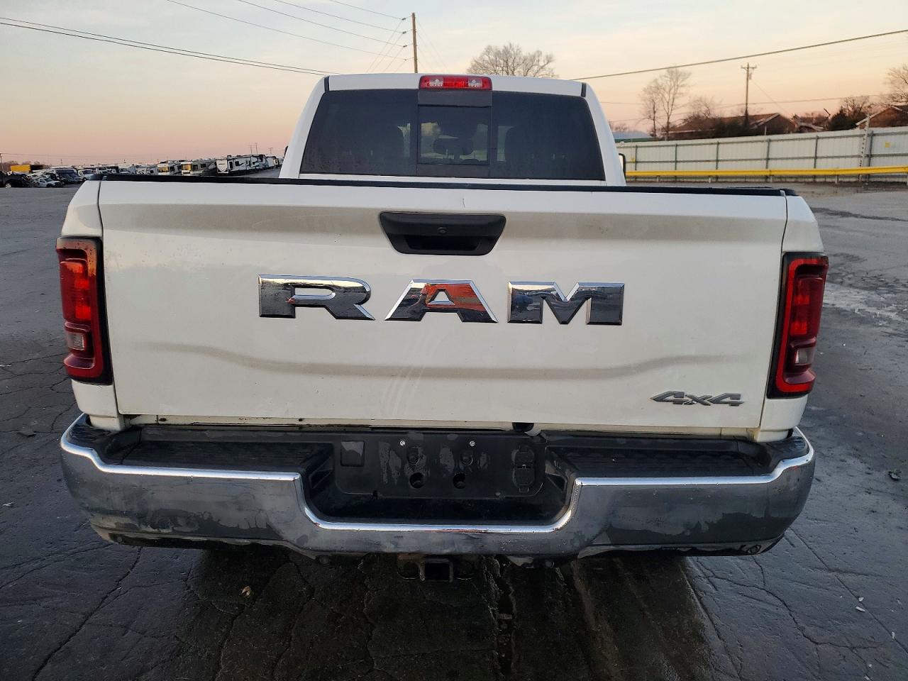 2025 RAM 2500 TRADESMAN photo 6