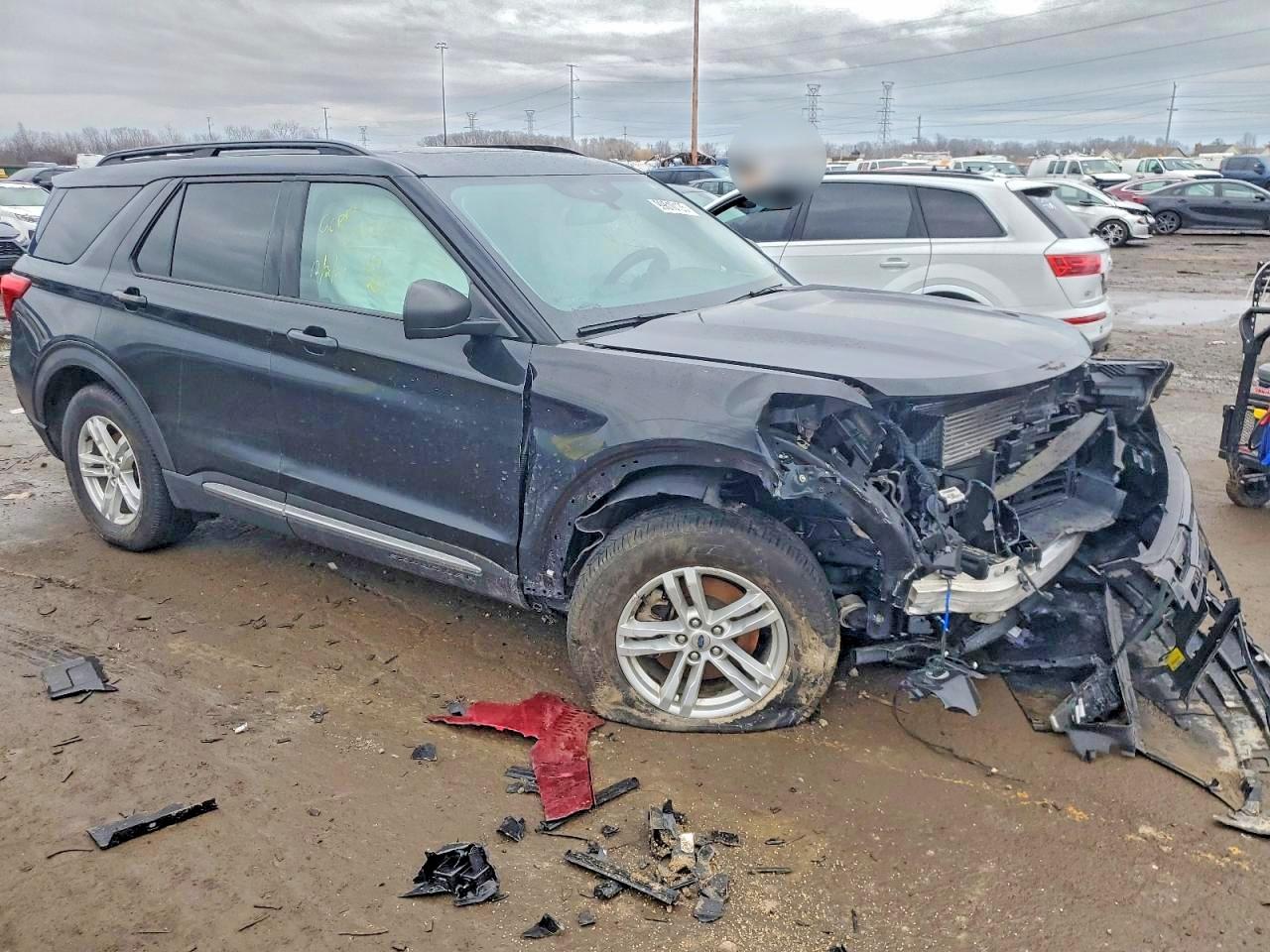 2021 FORD EXPLORER XLT photo 4