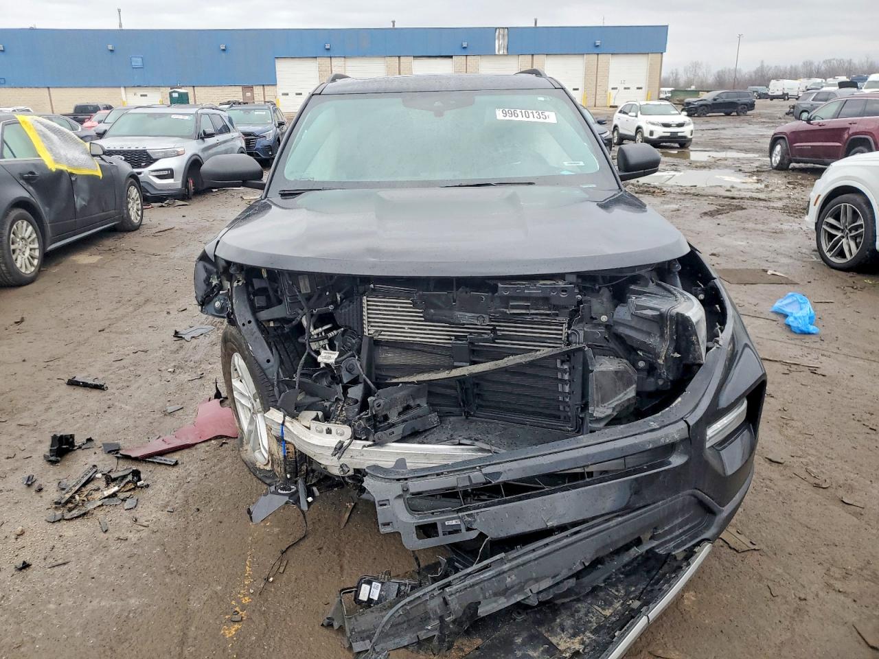 2021 FORD EXPLORER XLT photo 5