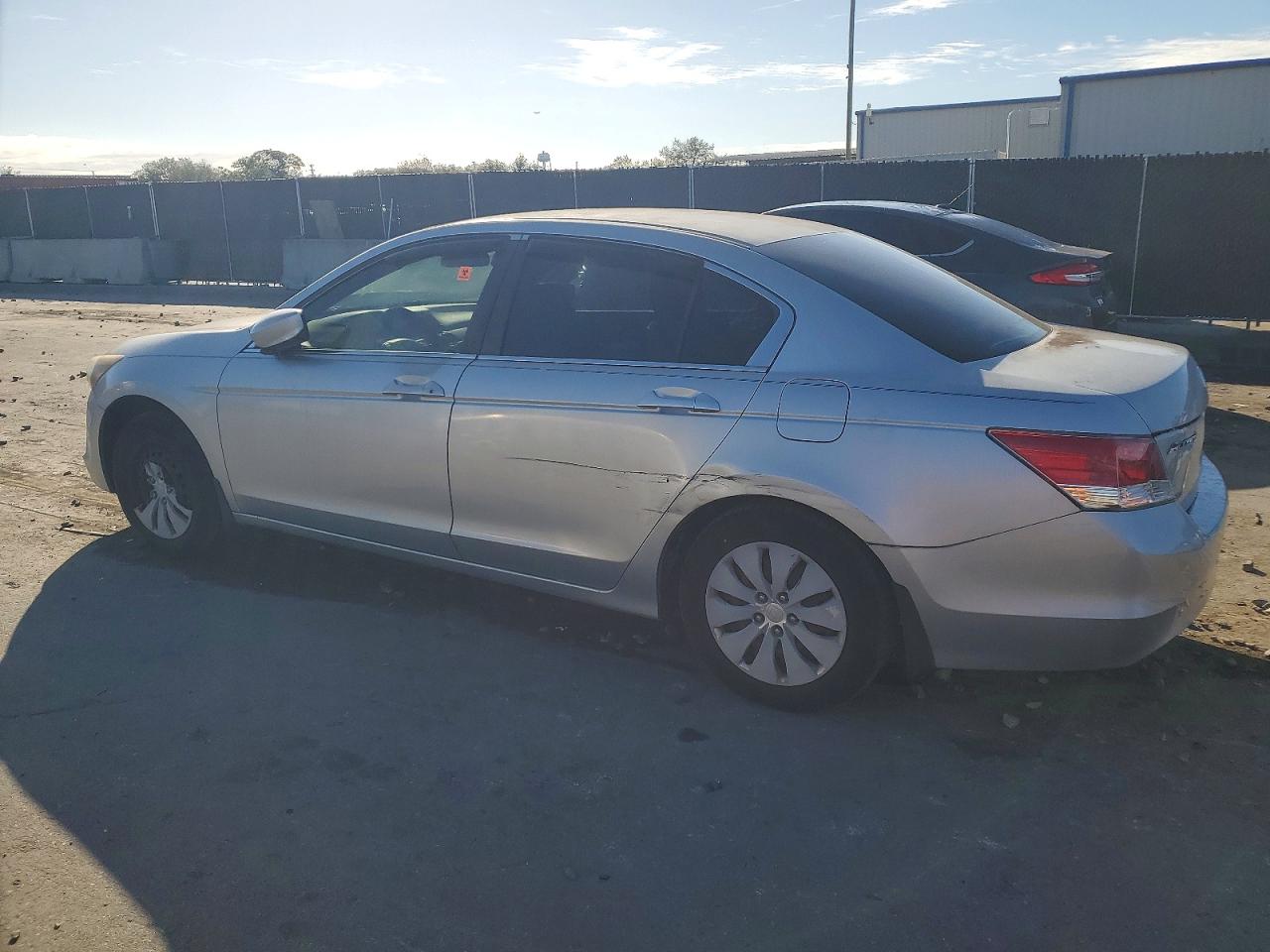 2009 HONDA ACCORD LX photo 2