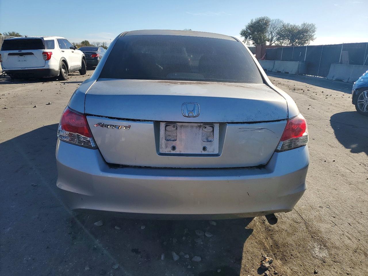 2009 HONDA ACCORD LX photo 6