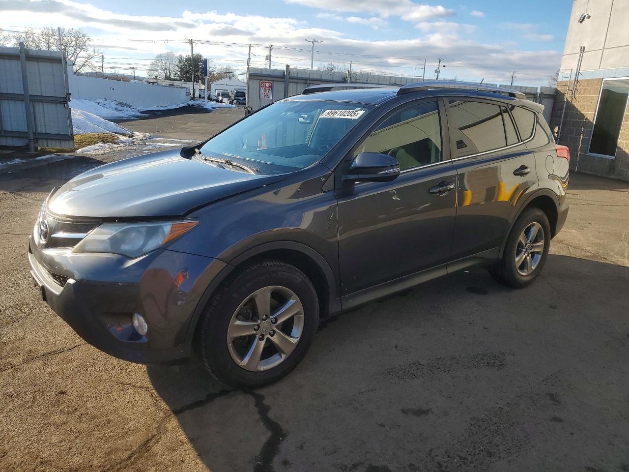 2015 TOYOTA RAV4