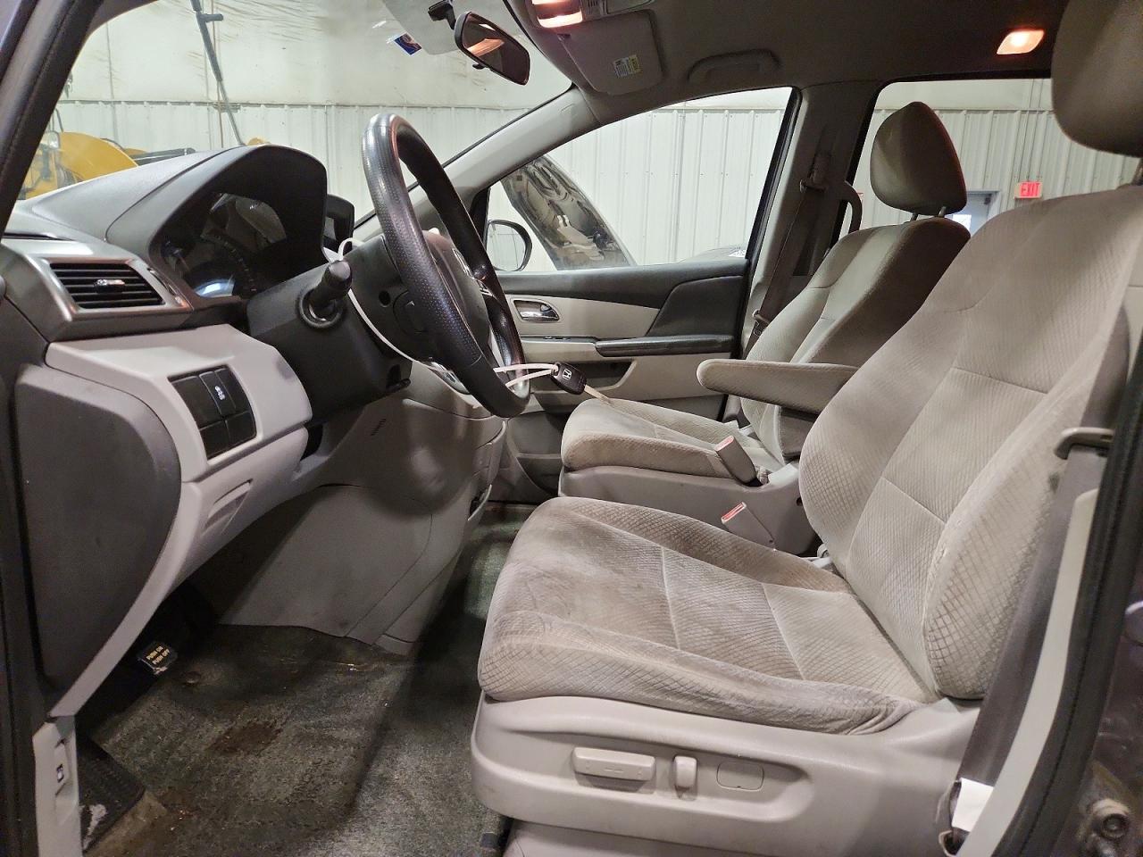 2016 HONDA ODYSSEY LX photo 7