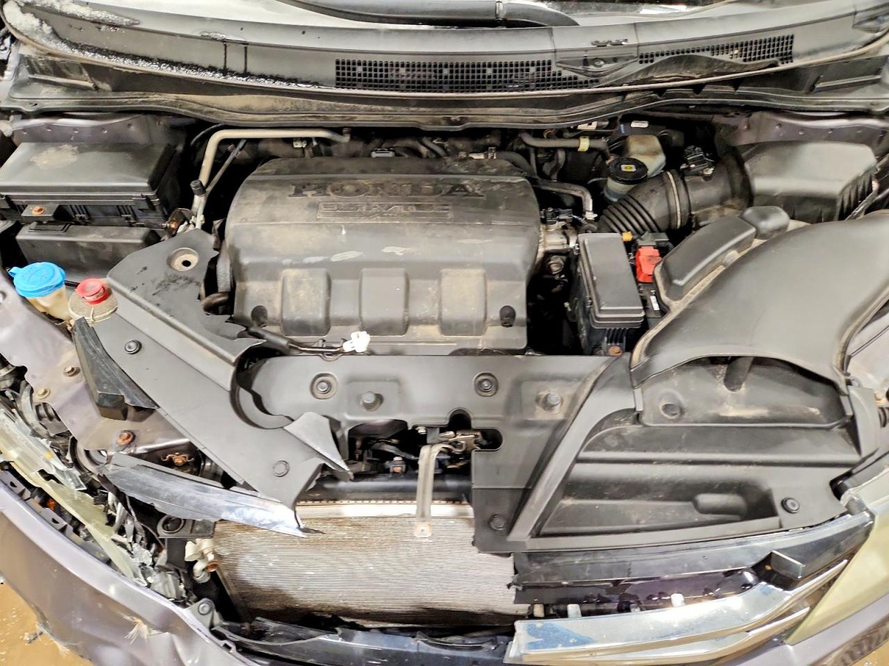 2016 HONDA ODYSSEY LX photo 12