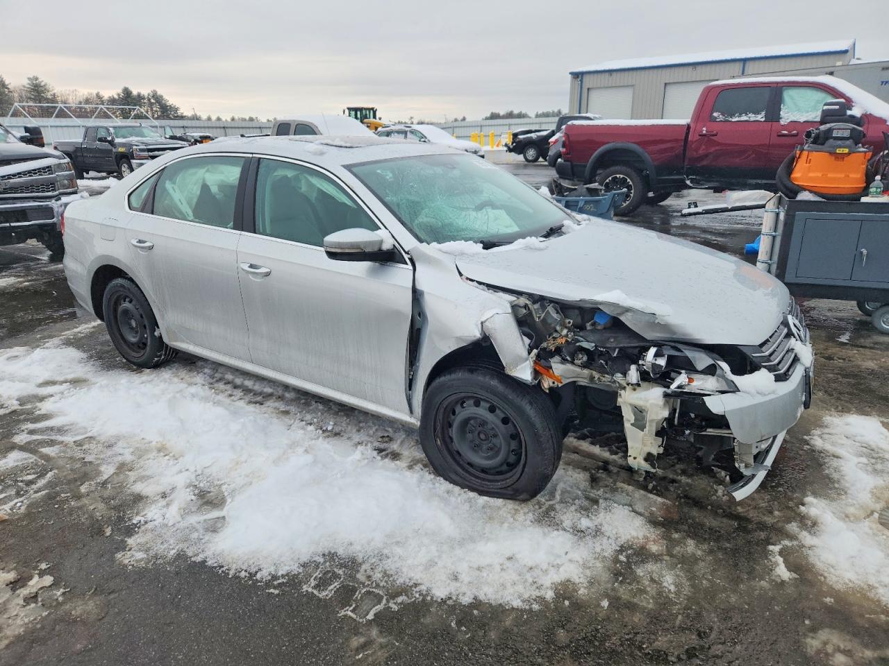 2015 VOLKSWAGEN PASSAT SE photo 4
