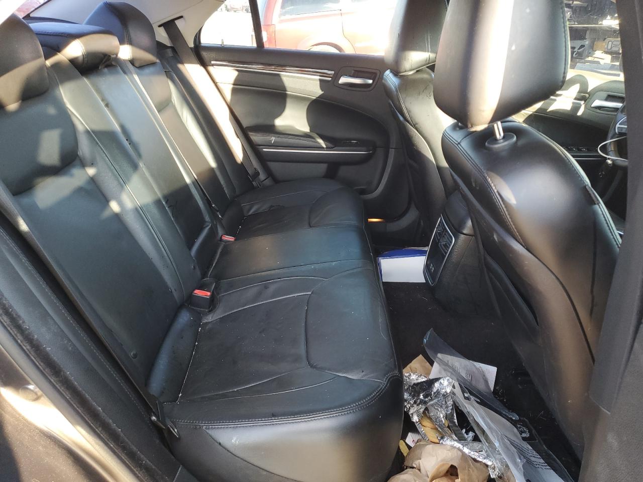 2016 CHRYSLER 300 LIMITED photo 10