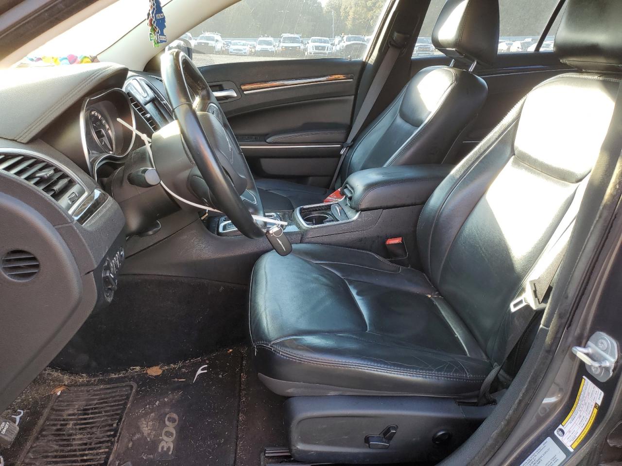 2016 CHRYSLER 300 LIMITED photo 7