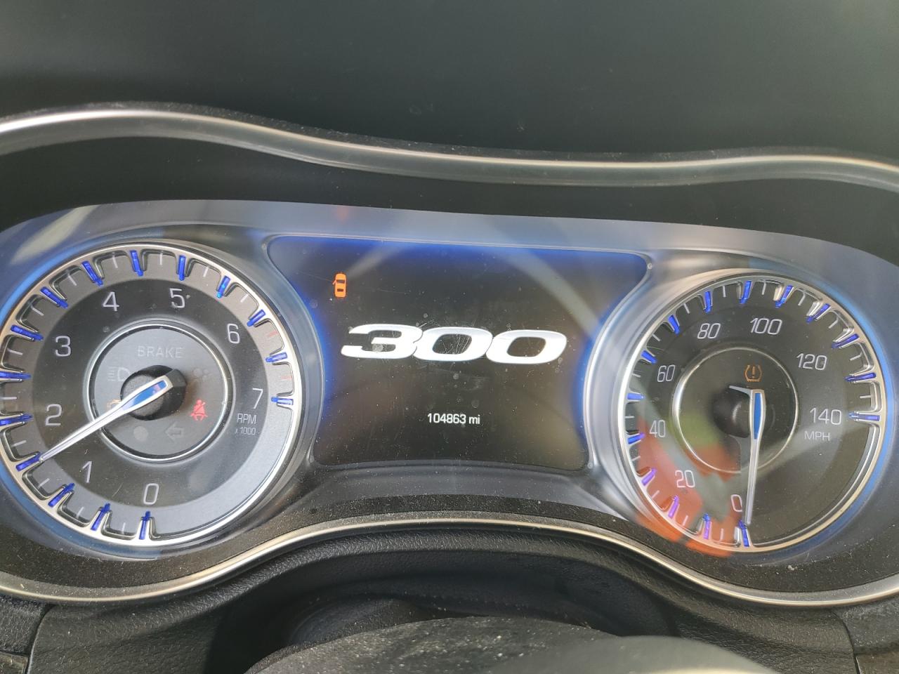 2016 CHRYSLER 300 LIMITED photo 9