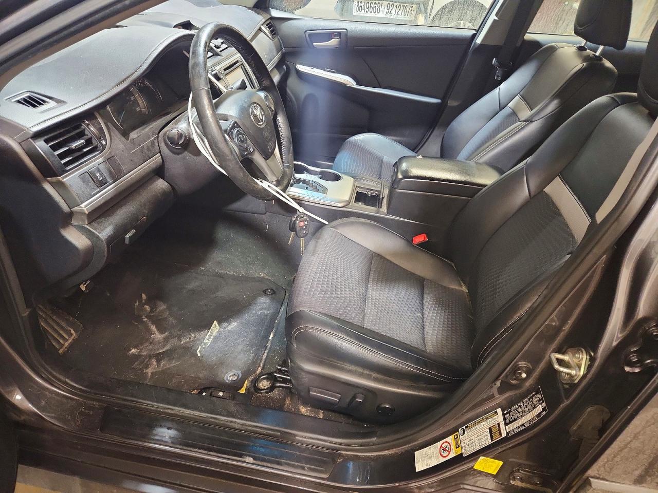 2014 TOYOTA CAMRY L photo 7