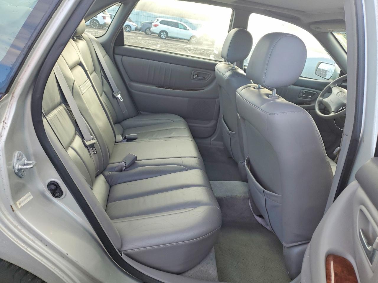 2001 TOYOTA AVALON XL photo 10