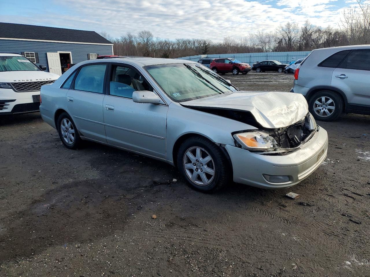 2001 TOYOTA AVALON XL photo 4