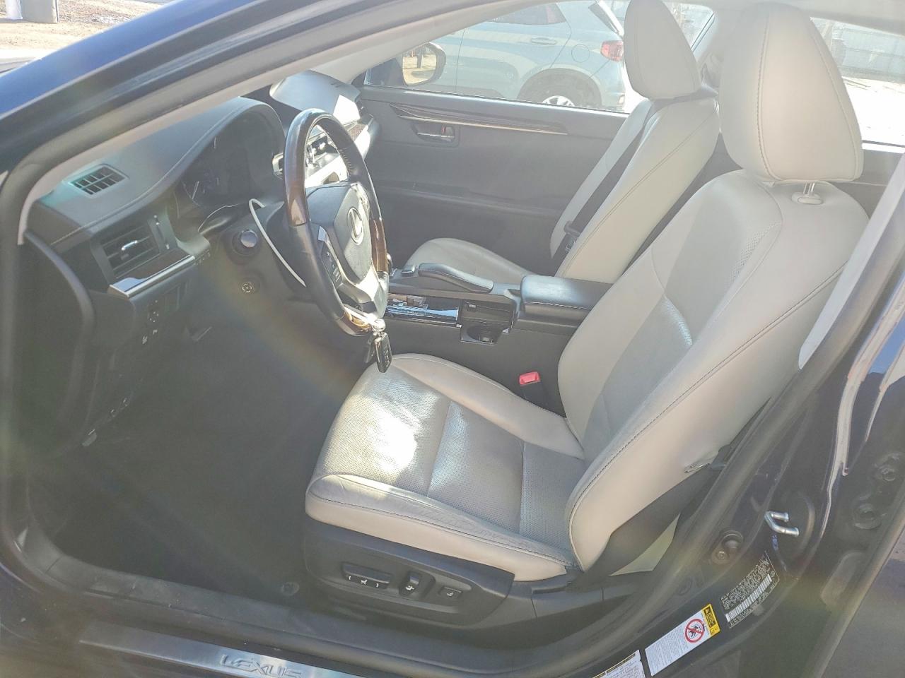 2013 LEXUS ES 350 photo 7