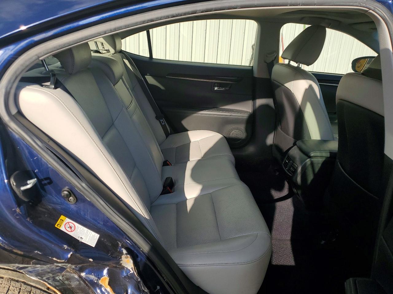 2013 LEXUS ES 350 photo 10