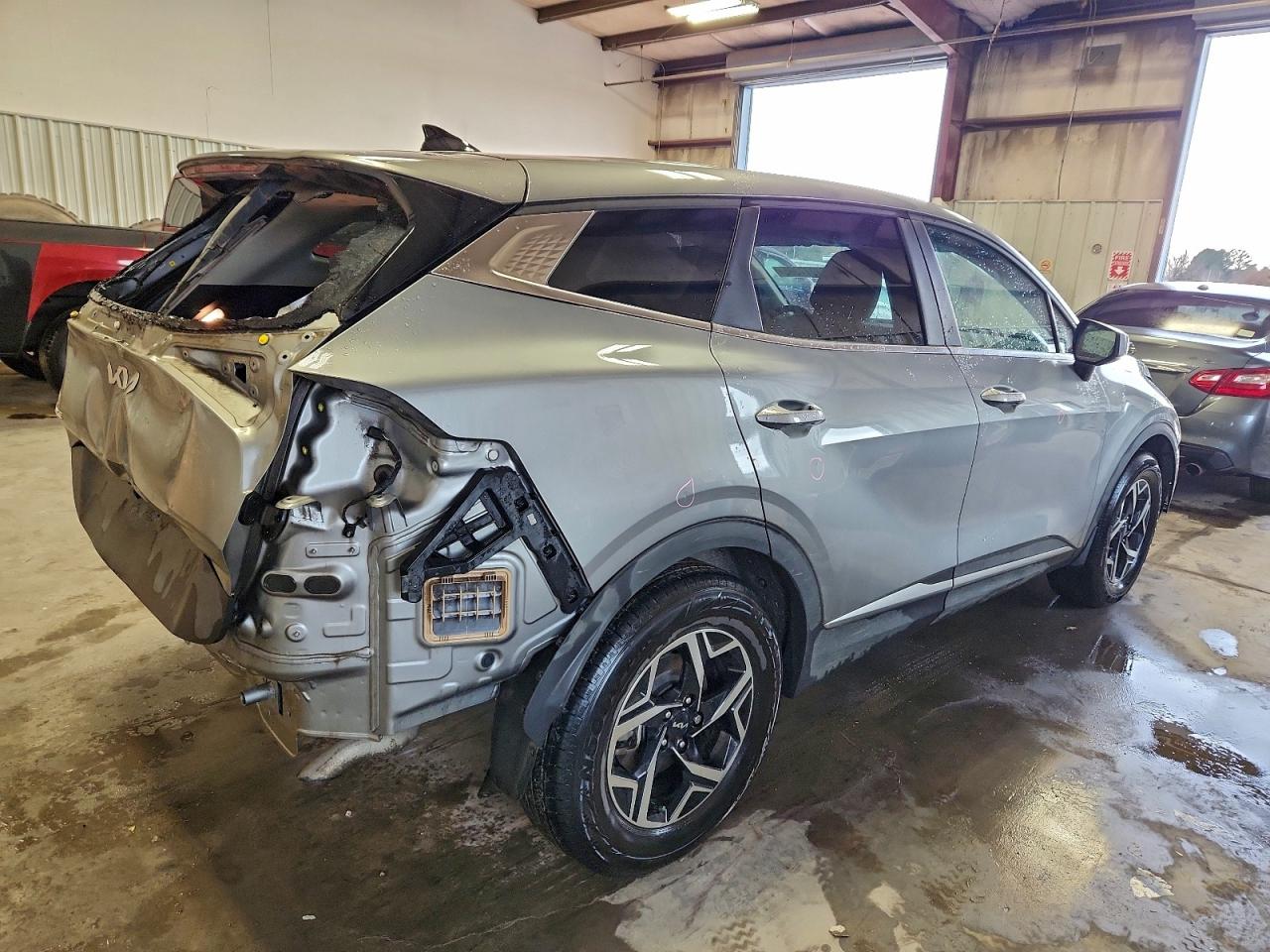 2023 KIA SPORTAGE LX photo 3