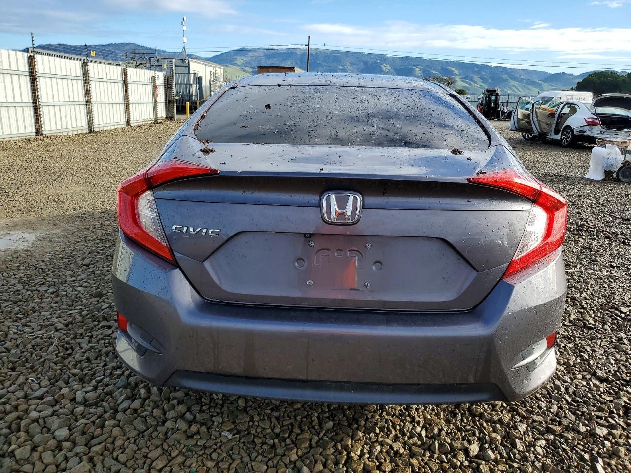 2016 HONDA CIVIC LX photo 6