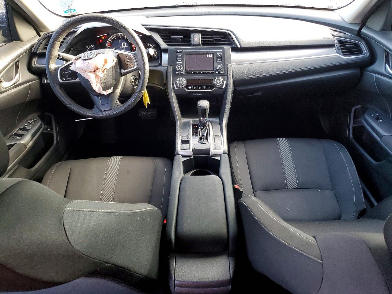 2016 HONDA CIVIC LX photo 8