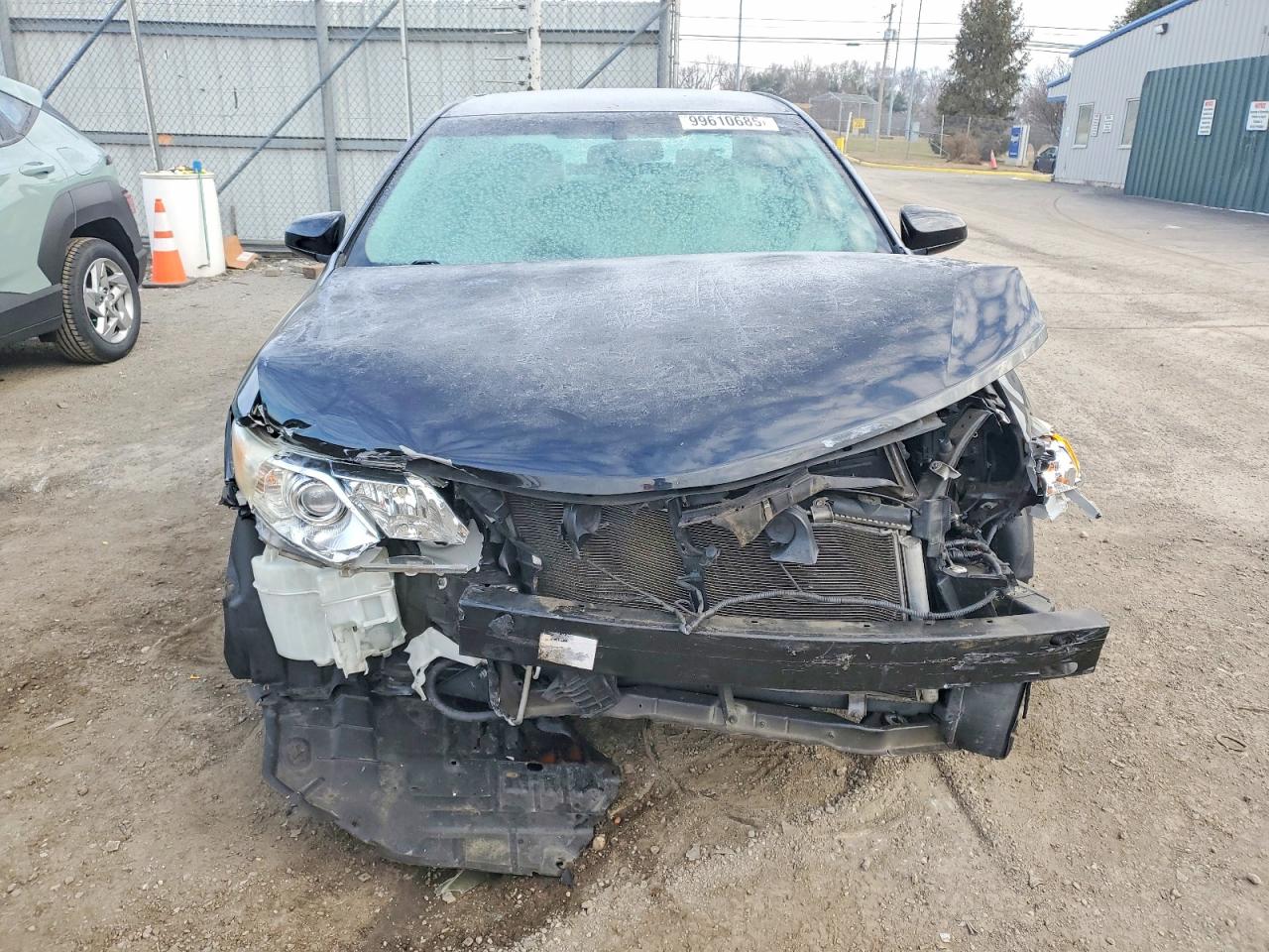 2013 TOYOTA CAMRY L photo 5