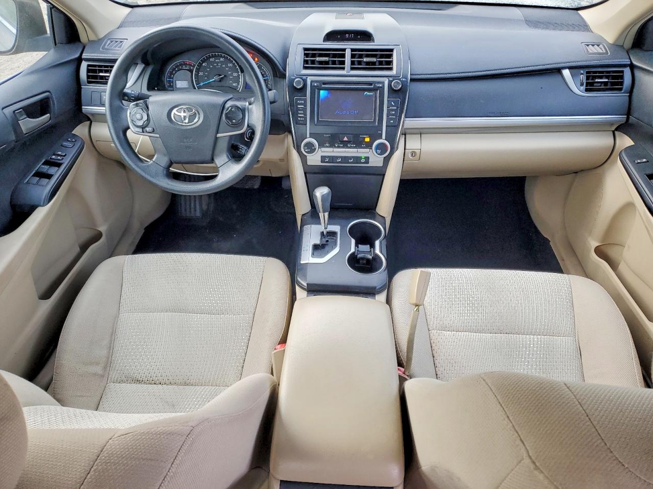 2013 TOYOTA CAMRY L photo 8